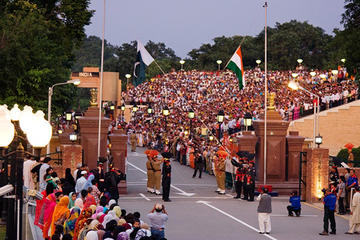 Day Tour of Beating Retreat Ceremony at Wagah Border including Dinner from Amritsar