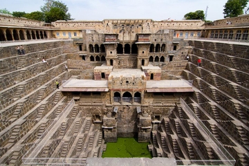 Day Trip to Haunted Village in Bhangarh and Stepwells in Abhaneri