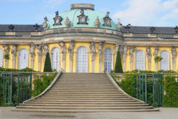 Discover Potsdam Walking Tour