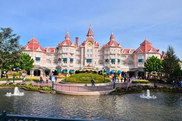 Disneyland Resort Paris with Transport