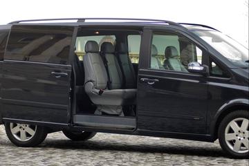 Dusseldorf DUS Airport Luxury Van Private Departure Transfer
