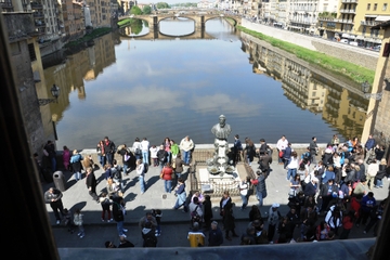 Florence Combo: Skip-the-Line Uffizi Gallery, Vasari Corridor and Accademia Gallery Tour