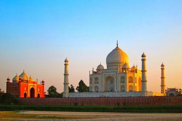 Full-Day Taj Mahal Sunrise Excursion from Delhi