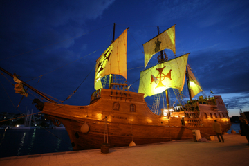 Galleon Evening Cruise from Dubrovnik or Cavtat with Drinks and Canapés