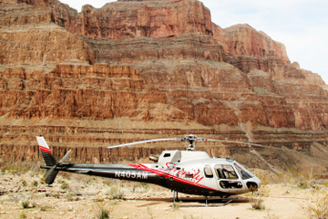 Grand Canyon Helicopter Tour with West Rim Picnic