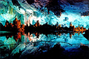 Guilin Bus Tour: Iconic Karst Mountains, Reed Flute Cave, Fubo Hill, Seven Star Park and Elephant Hill Park