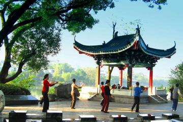 Guilin Essence and Lifestyle Walking Day Tour