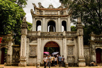Half-Day Historical Sites Tour of Hanoi