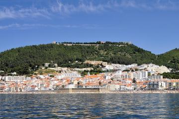 Historical and Natural Sesimbra: Private Tour from Lisbon