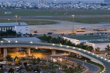 Ho Chi Minh City Shared Departure Transfer: Hotel to Tan Son Nhat International Airport
