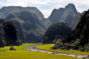 Hoa Lu and Tam Coc Tour from Hanoi