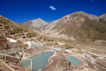 Hot Springs Tour from Santiago with Lunch