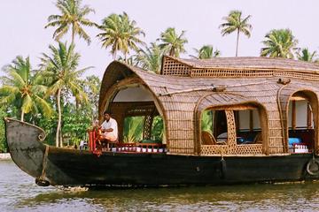 Kochi Private Tour: 2-Day Alappuzha Backwaters Houseboat Cruise