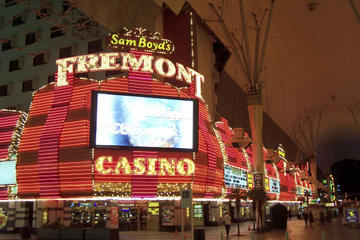Las Vegas Dinner and Illumination Tour (Japanese Guide)