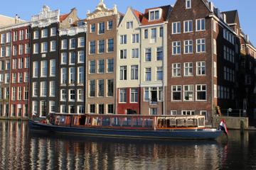 Luxury Dinner Cruise by Saloon Vessel in Amsterdam Including Drinks