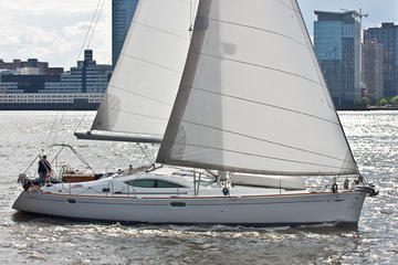 Luxury Yacht Cruise of New York Harbor