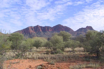 MacDonnell Ranges Hiking Tour: Glen Helen to Mt Sonder