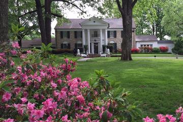 Memphis Day Trip with VIP Access to Graceland from Nashville