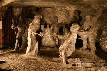 Morning Wieliczka Salt Mine Tour from Krakow
