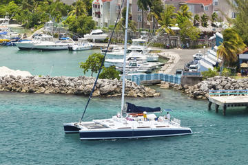 Negril Catamaran Cruise with Sunset at Rick's Cafe