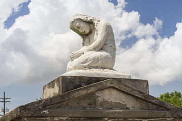 New Orleans French Quarter, St Louis Cemetery No 1, and Voodoo History Walking Tour
