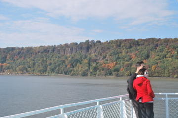 New York City Fall Foliage Cruise with Lunch