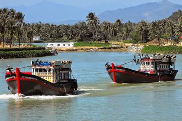 Nha Trang Day Trip to Cham Po Nagar Including Cai River Cruise and Spa