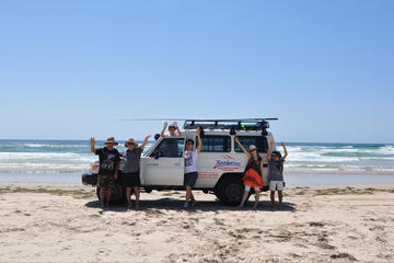 North Stradbroke Island Day Trip from Brisbane or the Gold Coast Including Amity Point and Redland Bay