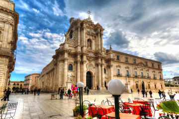 Ortygia: Syracuse's Ancient Town Center Walking Tour