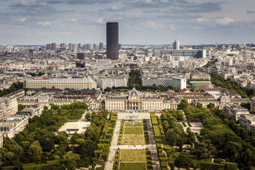 Paris City Tour, Montparnasse Tower and Seine River Cruise