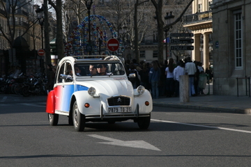 Paris Classic tour in 2CV