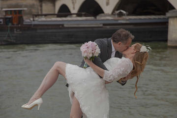 Paris Eiffel Tower Wedding Vows Renewal Ceremony with Photoshoot