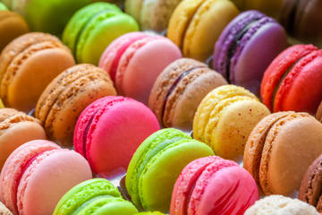 Paris Food Walking Tour: Gourmet Patisseries and Macaron Tastings