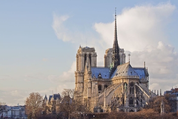 Paris Ile de la Cite Medieval Private Walking Tour: Notre Dame, Sainte Chapelle and Conciergerie