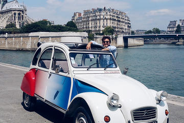 Paris Private Tour: Romantic Tour in 2CV