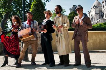 Paris Super Saver: Behind-the-Scenes Eiffel Tower plus Montmartre Walking Tour with an Actor