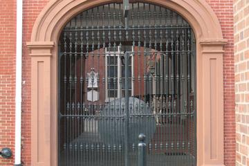 Philadelphia Religious Evening Walking Tour