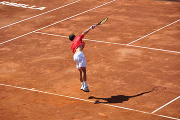 Play Tennis in Bogotá