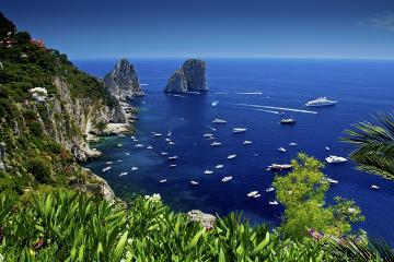 Pompeii and Capri Tour by Boat from Sorrento