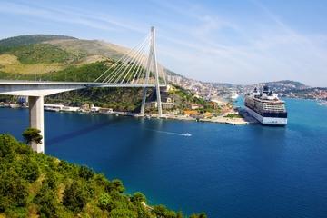Private Arrival Transfer: Dubrovnik Port to Dubrovnik, Orebic or Korcula Hotels