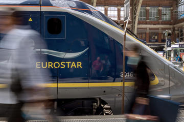 Private Car Paris Transfers Eurostar station