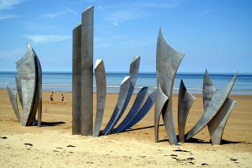 Private D-Day Normandy Landing Beaches Roundtrip with optional Guided Tour from Paris