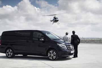 Private Luxury Transfer from Prague to Innsbruck with Wi-Fi and Refreshment