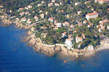 Private One Way or Round-Trip Transfer from Saint-Raphael to Les Issambres
