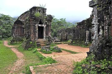 Private Tour: 4-Day UNESCO World Heritage Sites in Hoi An and Hue