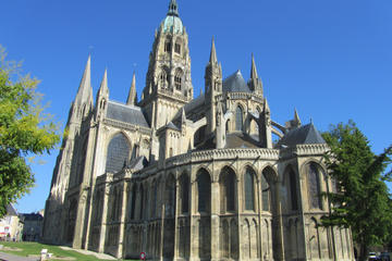 Private Tour: Caen Sightseeing and Bayeux Day Trip from Caen