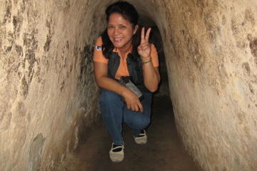 Private Tour: Cu Chi Tunnels and Cao Dai Temple Full-Day Tour from Ho Chi Minh City