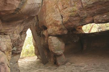 Private Tour: Full-Day Bhojpur and Bhimbetika Tour from Bhopal