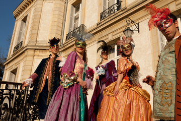 Private Tour: Marie Antoinette Costumed Photo Shoots Around Paris