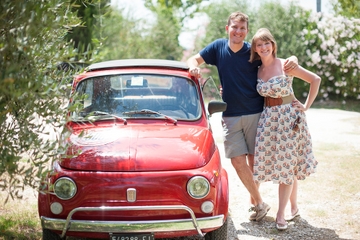 Private Tour: Self-Drive Vintage Fiat 500 Tour from Florence with Candlelit Dinner at a Tuscan Villa
